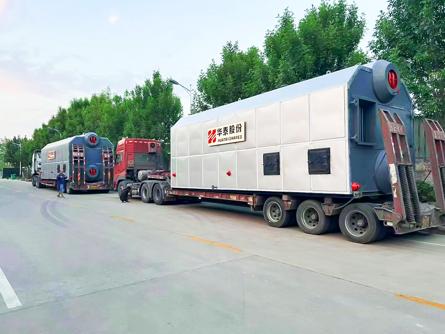 草莓污视频雙胞胎兄弟生物質鍋爐順利（lì）發貨